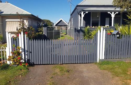 Maryborough House | Welcome Stranger Cottage