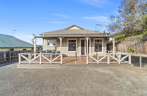 Traralgon House | Welcome To Harry's.