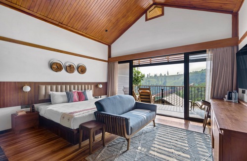 Ooty Hotel | WelcomHeritage Ayatana Ooty