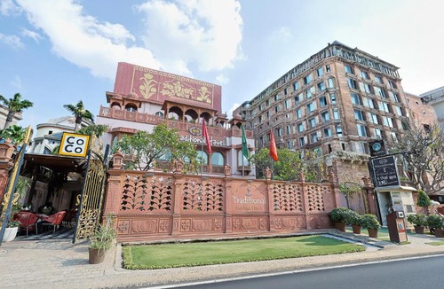Bani Park Hotel | WelcomHeritage Traditional Haveli