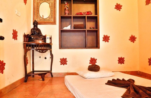 Bani Park Hotel | WelcomHeritage Traditional Haveli