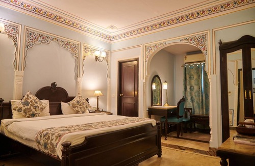 Bani Park Hotel | WelcomHeritage Traditional Haveli