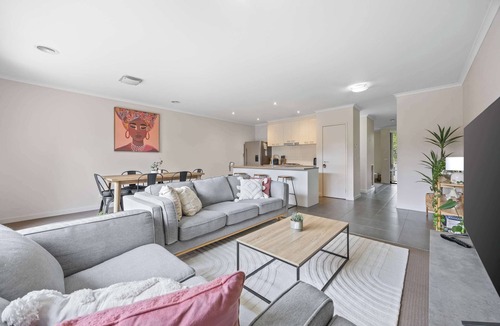 Alfredton Condo | Welcoming Willoby Apartment, Ballarat