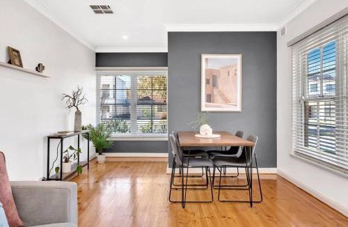 West Beach House | West Beach Hideaway - A Relaxed Coastal Locale