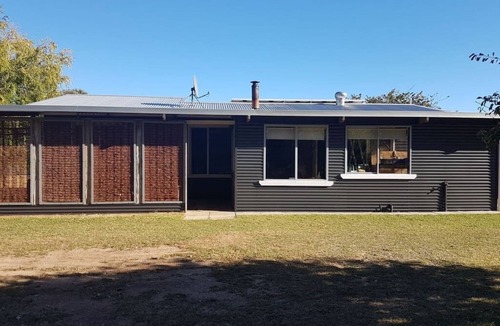Augusta Cabin | Westbay Waterfront Cottage