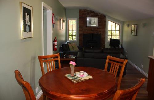 Westbury Bed & Breakfast | Westbury Gingerbread Cottages