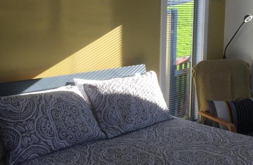 Bicheno Bed & Breakfast | Wheel House Studio