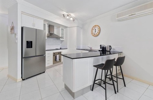 Cairns North Apartment | Whispering Palms - Poolside Escape on the Esplanade