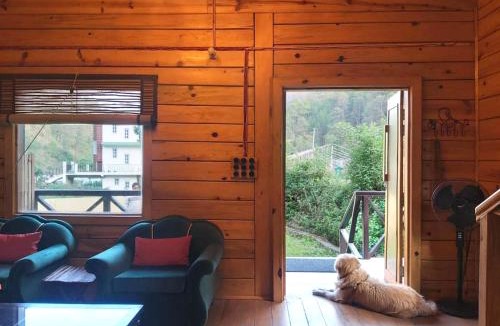 Bhimtal Ski Chalet | Whistling Thrush Chalet