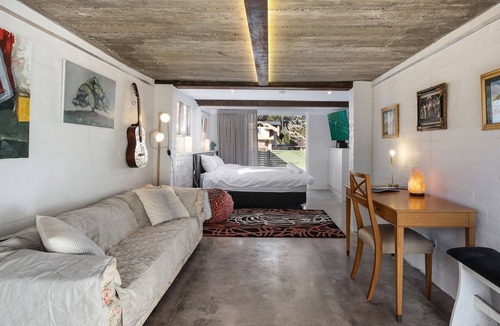 Terrigal Apartment | White Beach Studio