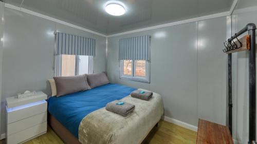 White Cliffs House | White Cliffs Self Contained Cabin Accommodation
