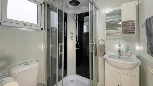 White Cliffs House | White Cliffs Self Contained Cabin Accommodation
