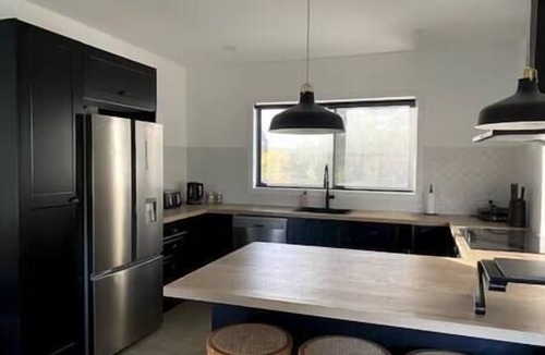 Broadwater House | White Fox Retreat