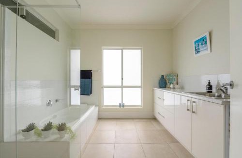 Para Wurlie House | White Haven - Beachfront