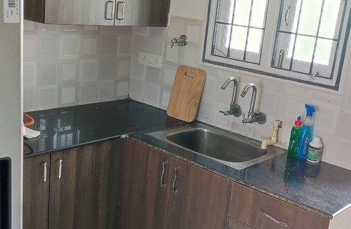 Karappakam Apartment | White Pearl Homestay - Fully Furnished Private Room