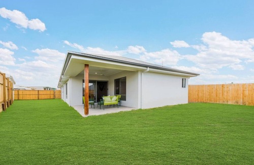 Brisbane House | White Rock大house交通便利|近海滩与学校|带车位