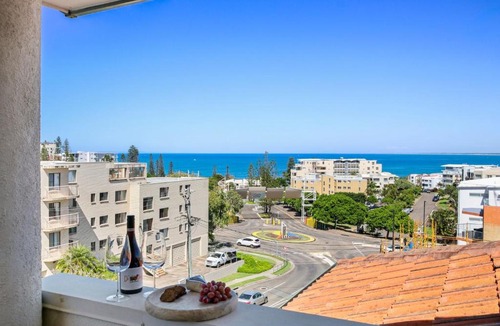 Kings Beach Apartment | Whitecaps Resort Unit 4, 44 Edmund Street, KIngs B