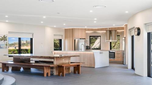 Wamberal House | Whitehaven – Luxury Waterfront Escape in the Heart of Terrigal