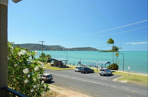 Cannonvale Apartment | Whitsunday Waterfront Unit 15