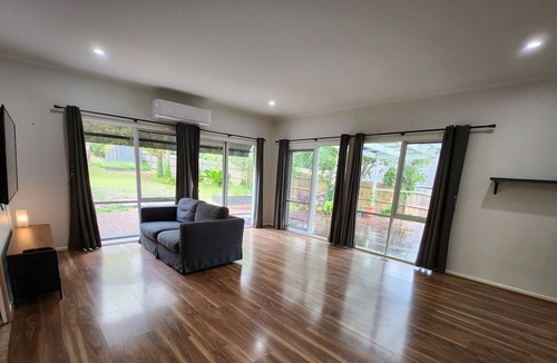 Ferntree Gully House | Whole home, clean tidy, family friendly