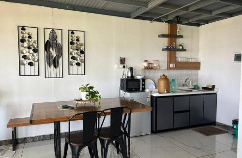 Vayittiri Ski Chalet | Wildrootstay 3 bed cottage
