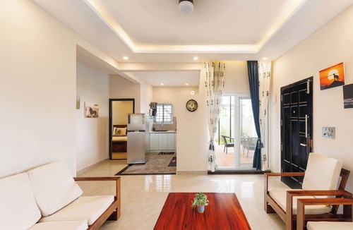 Hosur Apartment | Wildscape by Stayjade Pool Garden1hr HSR E-city