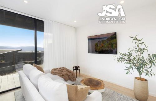 East Jindabyne House | Willow Bay Chalet
