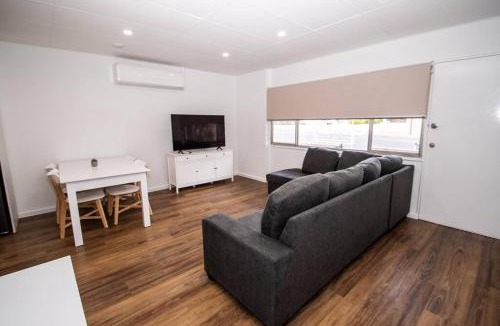 Broken Hill Apartment | Willow Court Unit 2