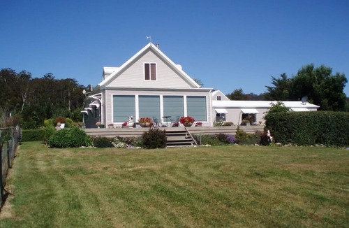 Lower Wattle Grove House | Windflowers Farmhouse B & B
