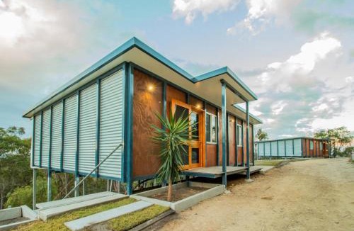 Agnes Water Ski Chalet | Wine Down