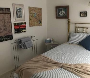 Palmwoods Bed & Breakfast | Winston Cottage