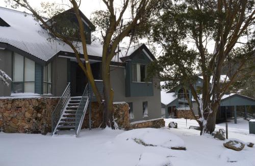 Thredbo Apartment | Wintergreen 10