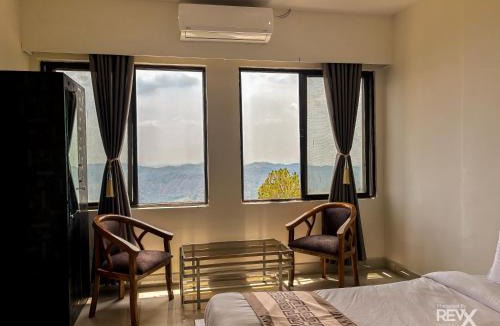 Lansdowne Hotel | Winterline Gold Resort