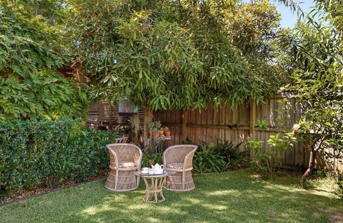 Tea Gardens Cottage | Witt’s Oasis | Two traditional Tea Gardens cottages