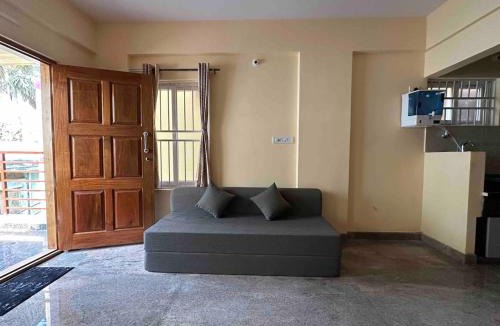 JP Nagar Apartment | Wonderful 2Bhk 950M from JP nagara metro 3rd Floor