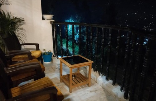 Bhimtal House | WonderView Hill Stay