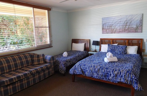 Woolgoolga House | Woolgoolga Beach Motel Unit 10