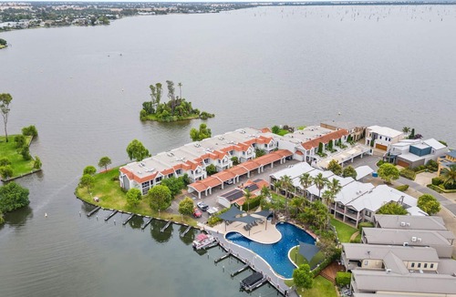 Mulwala Apartment | Yarrawonga Lakeside Apartment 43 - 4 Bedrooms