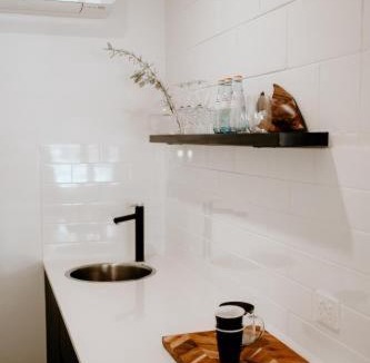 Yeppoon Hotel | Yeppoon Surfside Motel