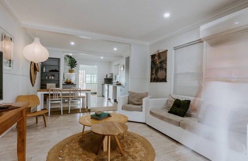Yeppoon Hotel | Yeppoon Surfside Motel