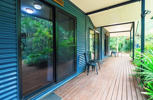 Dundee Beach Villa | Yknot Getaway, perfect place for your family or event