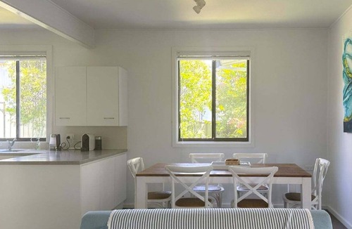 Bendalong House | Yonder ~ Hear the Sound of Waves