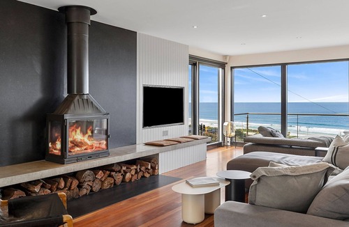 Moggs Creek House | Your beachfront oasis in Moggs Creek.