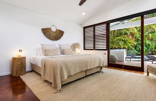 Broken Head House | Your Luxury Escape - Pavilion 5