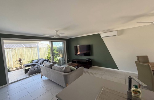 Glenvale Villa | Your modern escape in Glenvale