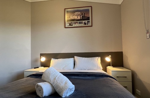 Jindabyne Hotel | Yuki Inn