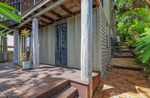 Emu Park House | Zebulon