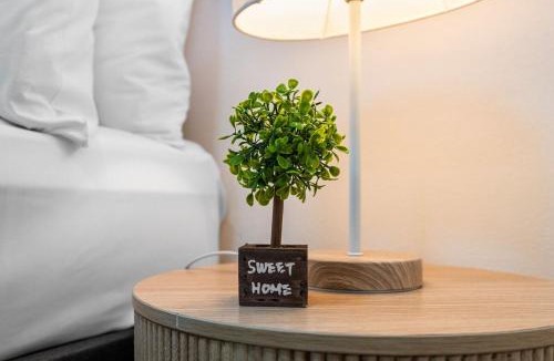 Stuart Park Apartment | Zen Dockside Point - Marina view - Patio - Parking