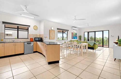 Rapid Creek Apartment | Zen Emerald Shore: sea view - balcony - parking