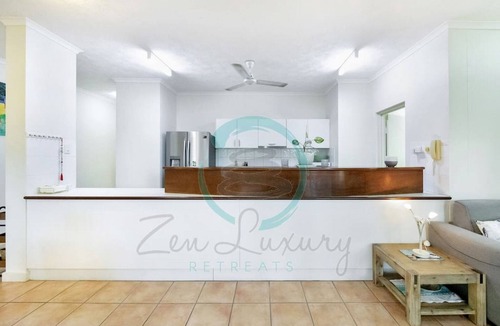 Rapid Creek Condo | ZEN FORESHORE - 2 Bedroom Apt with Pool